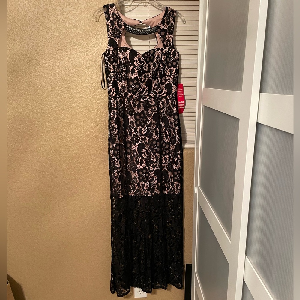 Brand new NWT Enfocus Studio Black & Nude Lace Dress